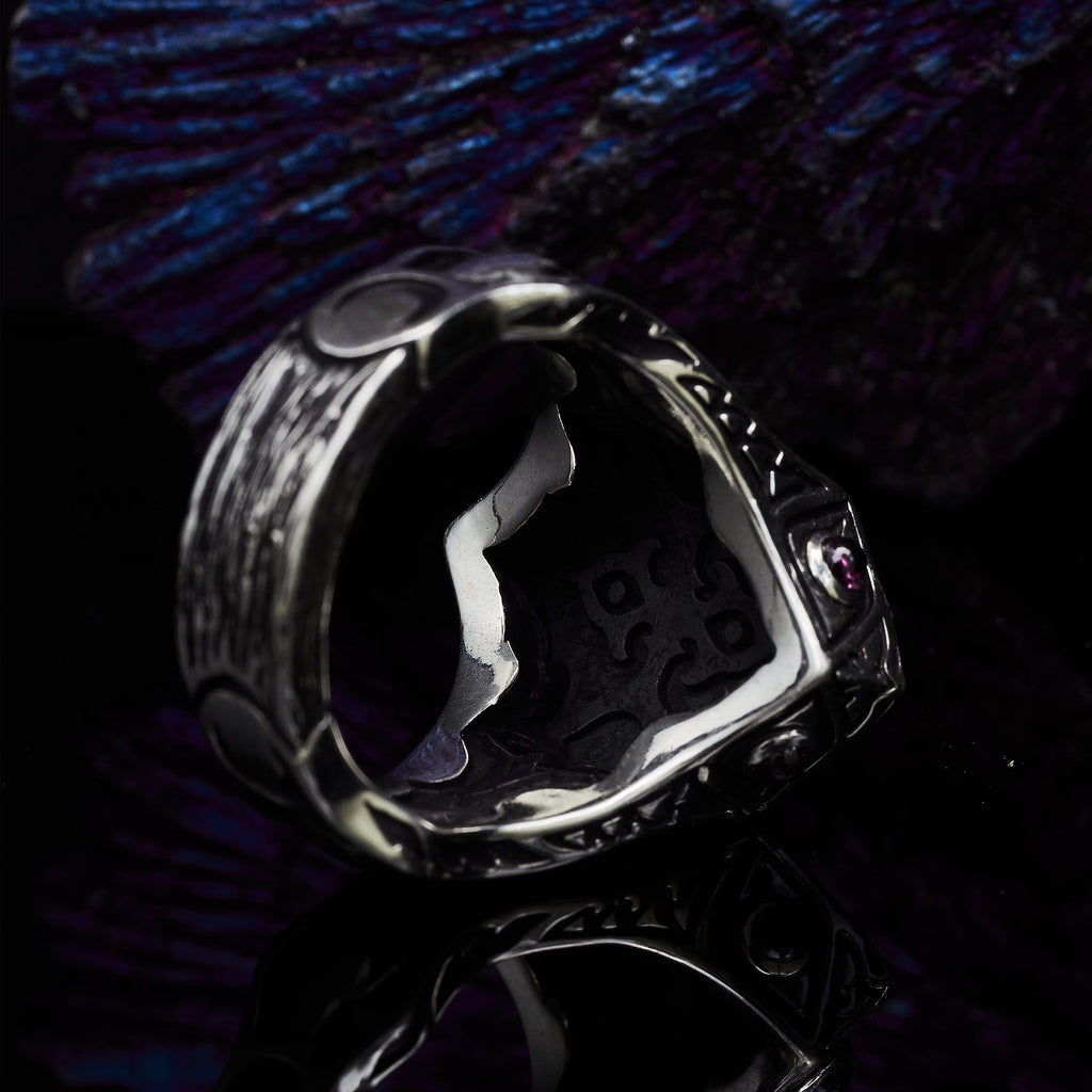 Statement Gemstone Ring Night Bird