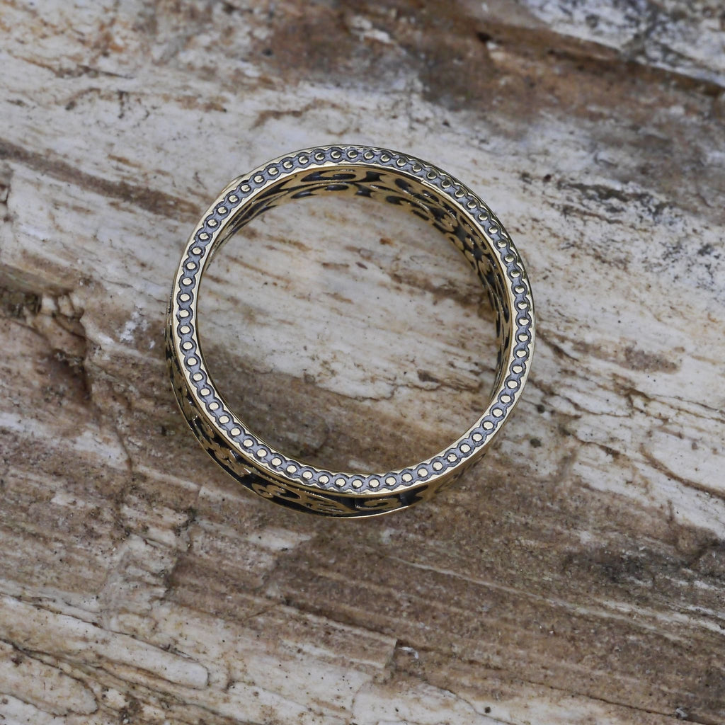 14K Gold Wedding Band with Diamond - blacktreelab