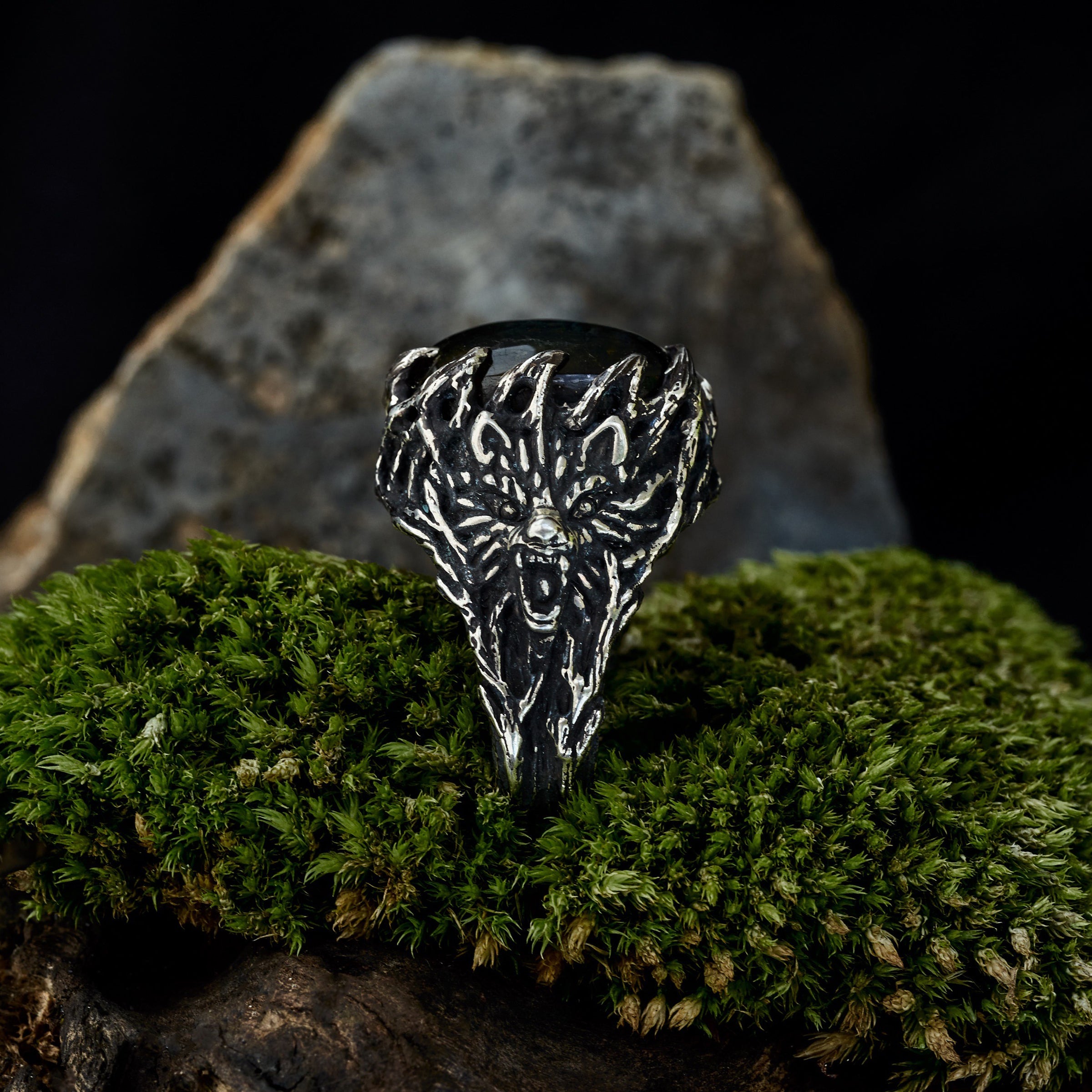 Labradorite Wolf ring