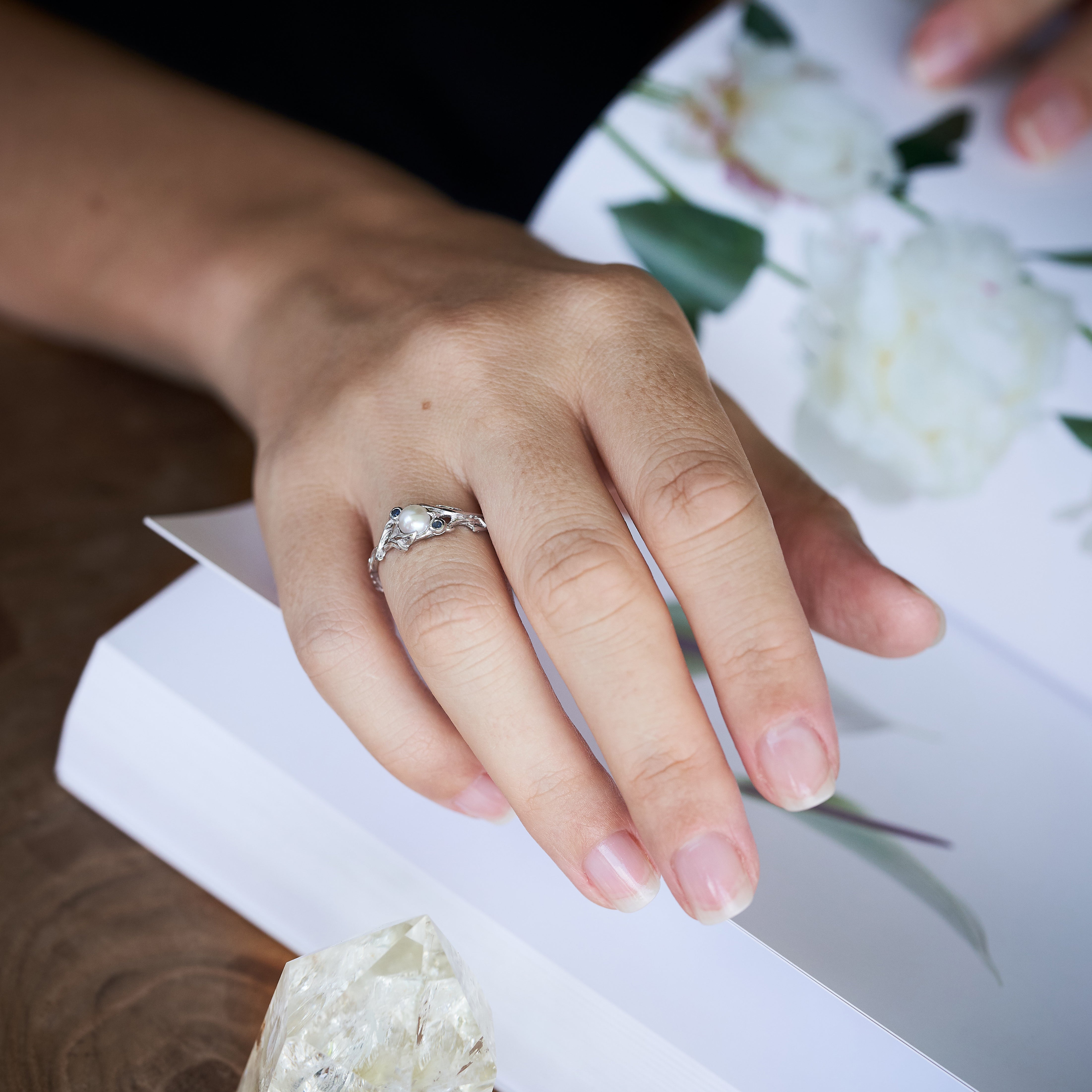 White Gold Pearl Ring 