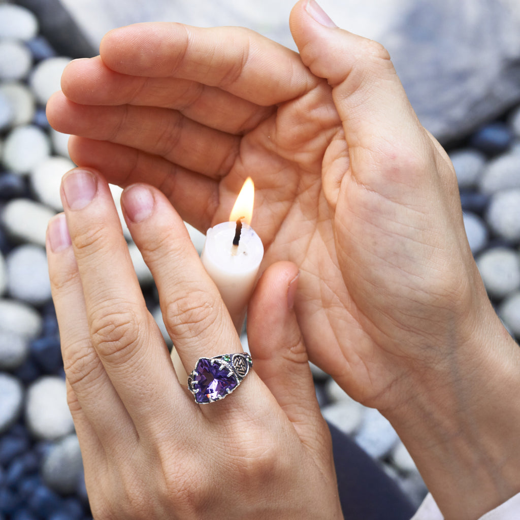 Amethyst ring "Portal"