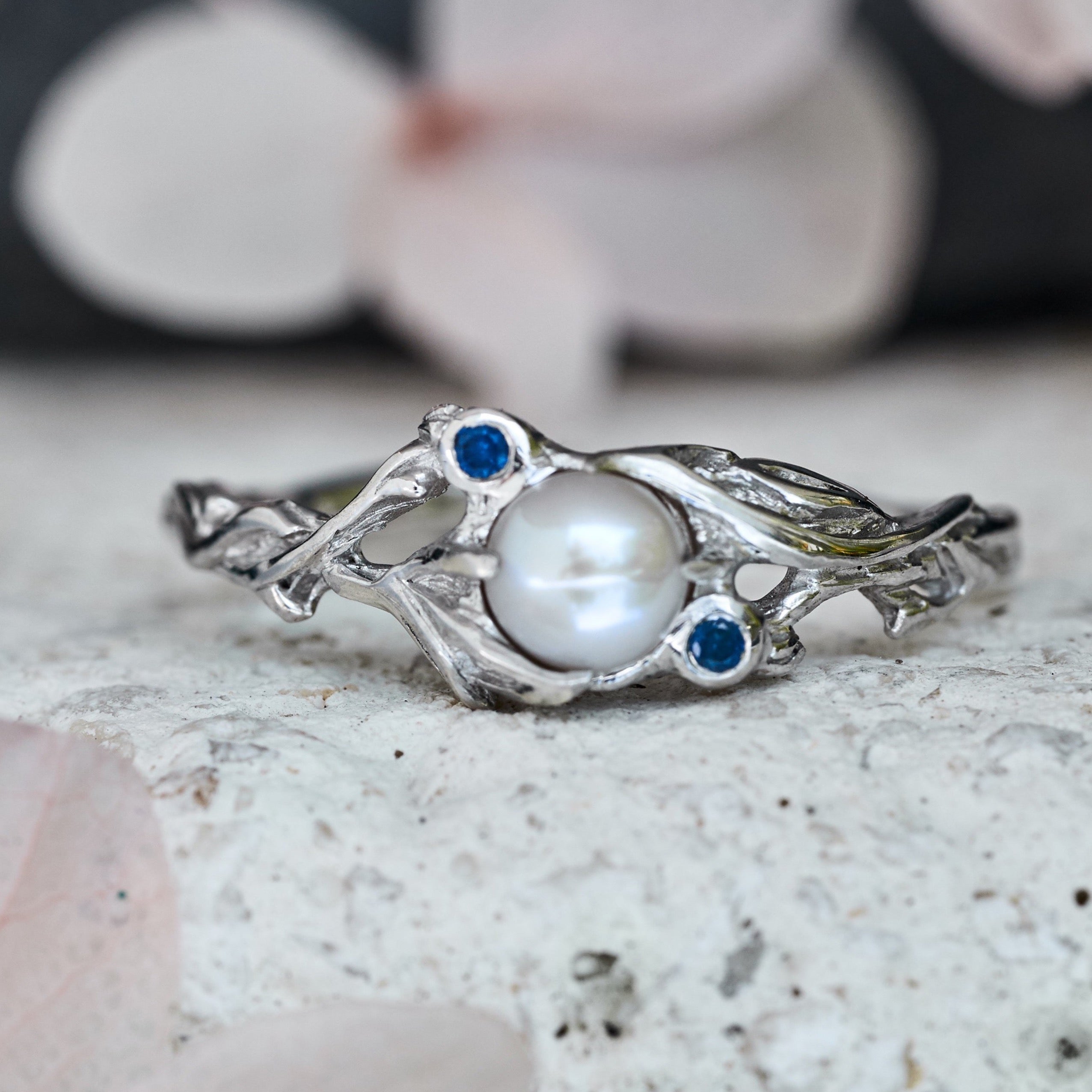 White Gold Pearl Ring 