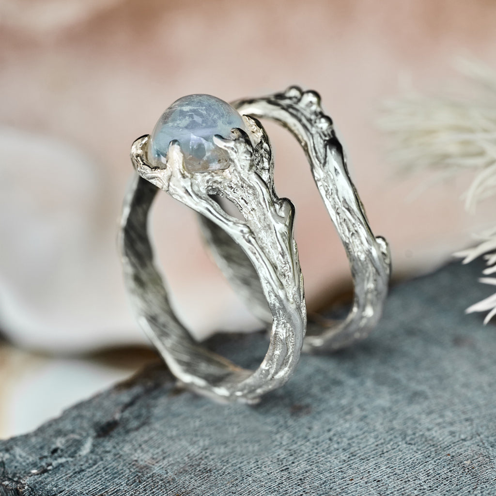 Moonstone ring set "Ariel" from the side