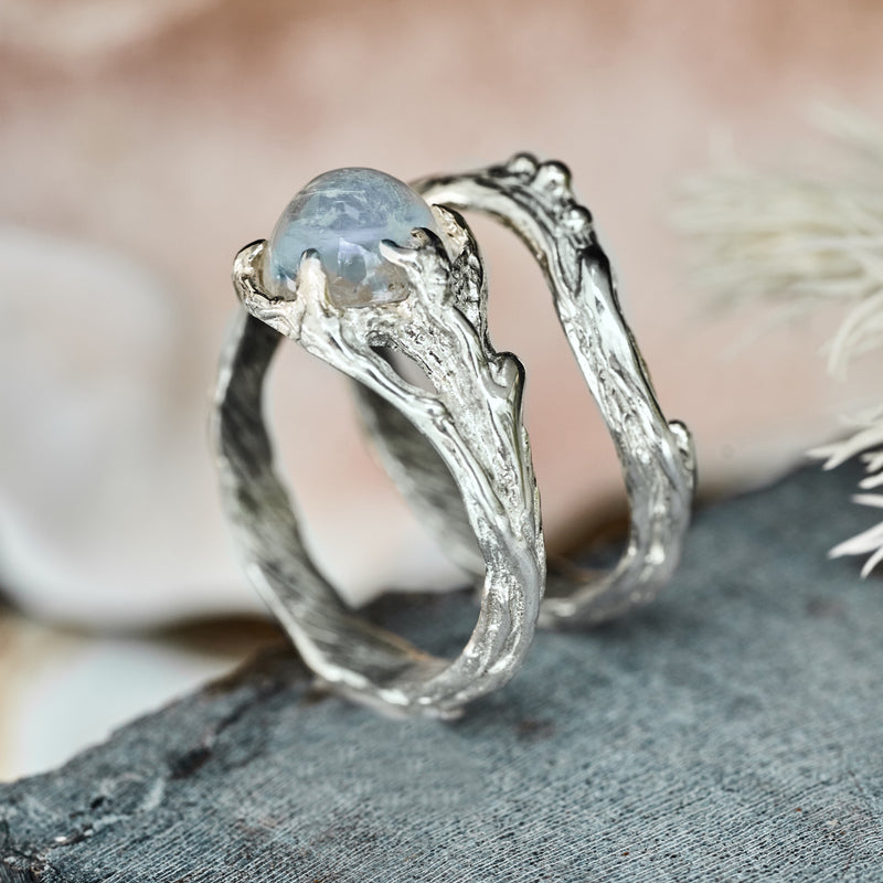 Moonstone ring set "Ariel" from the side