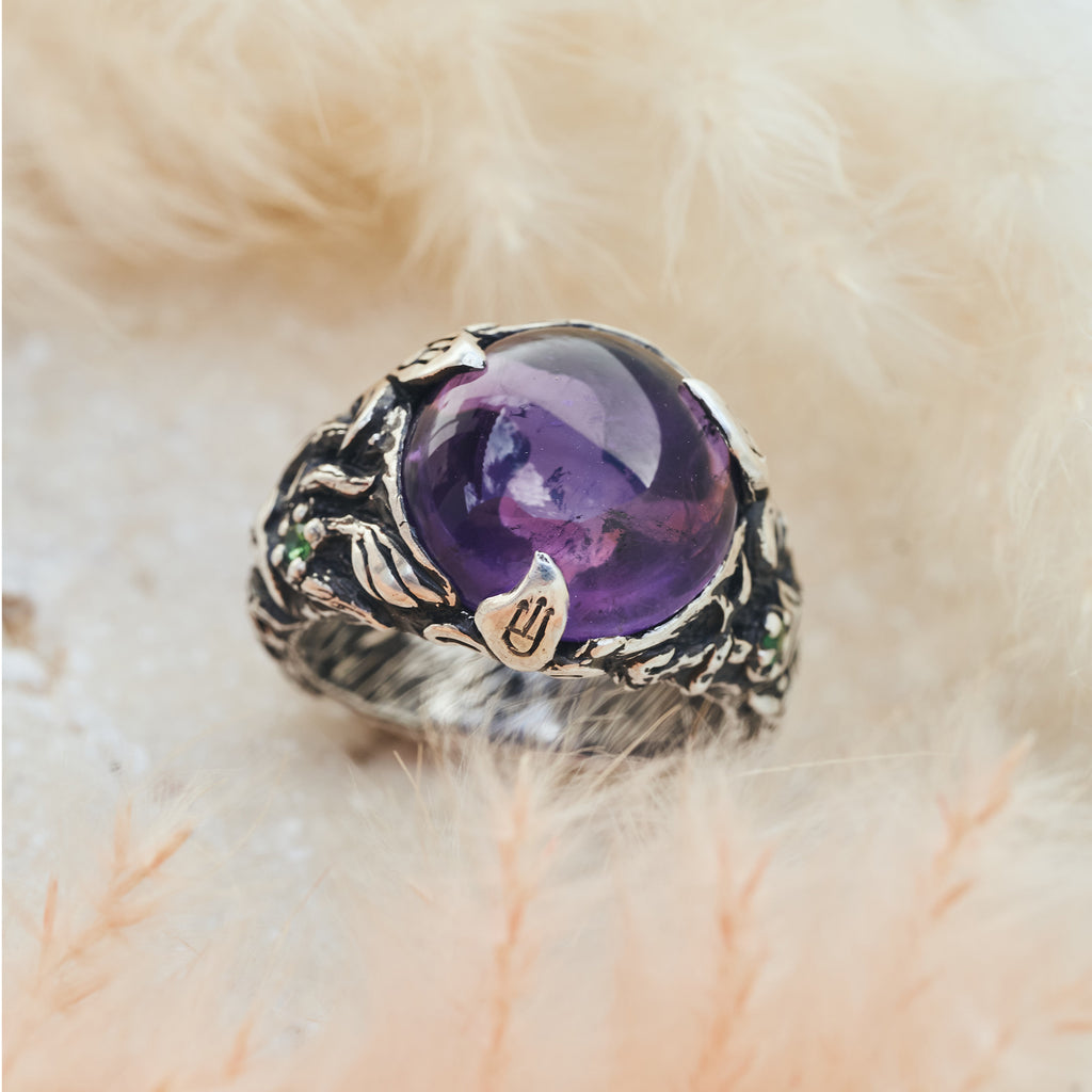 Amethyst ring "Maeve" by BlackTreeLab