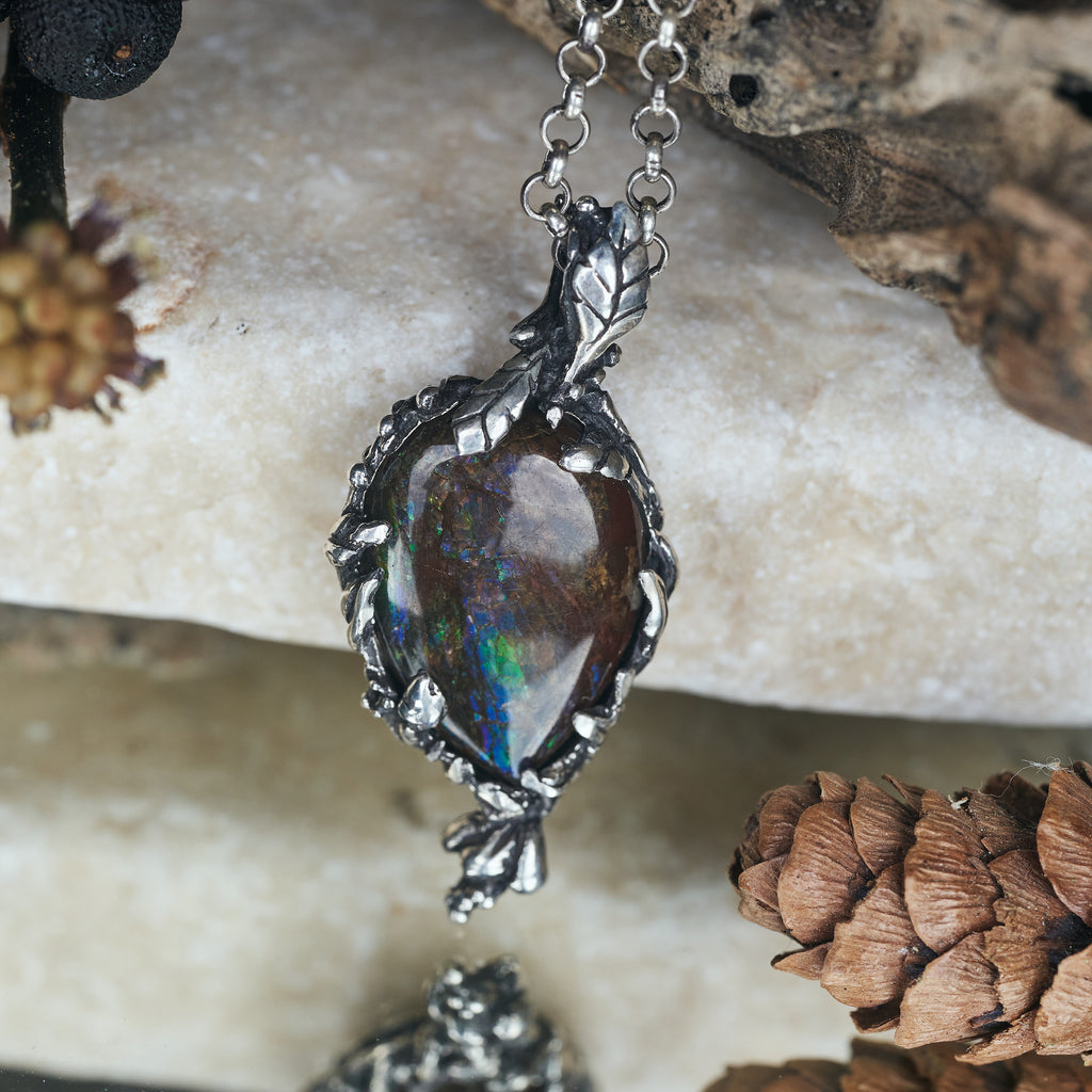 Ammolite Pendant Juno BlackTreeLab