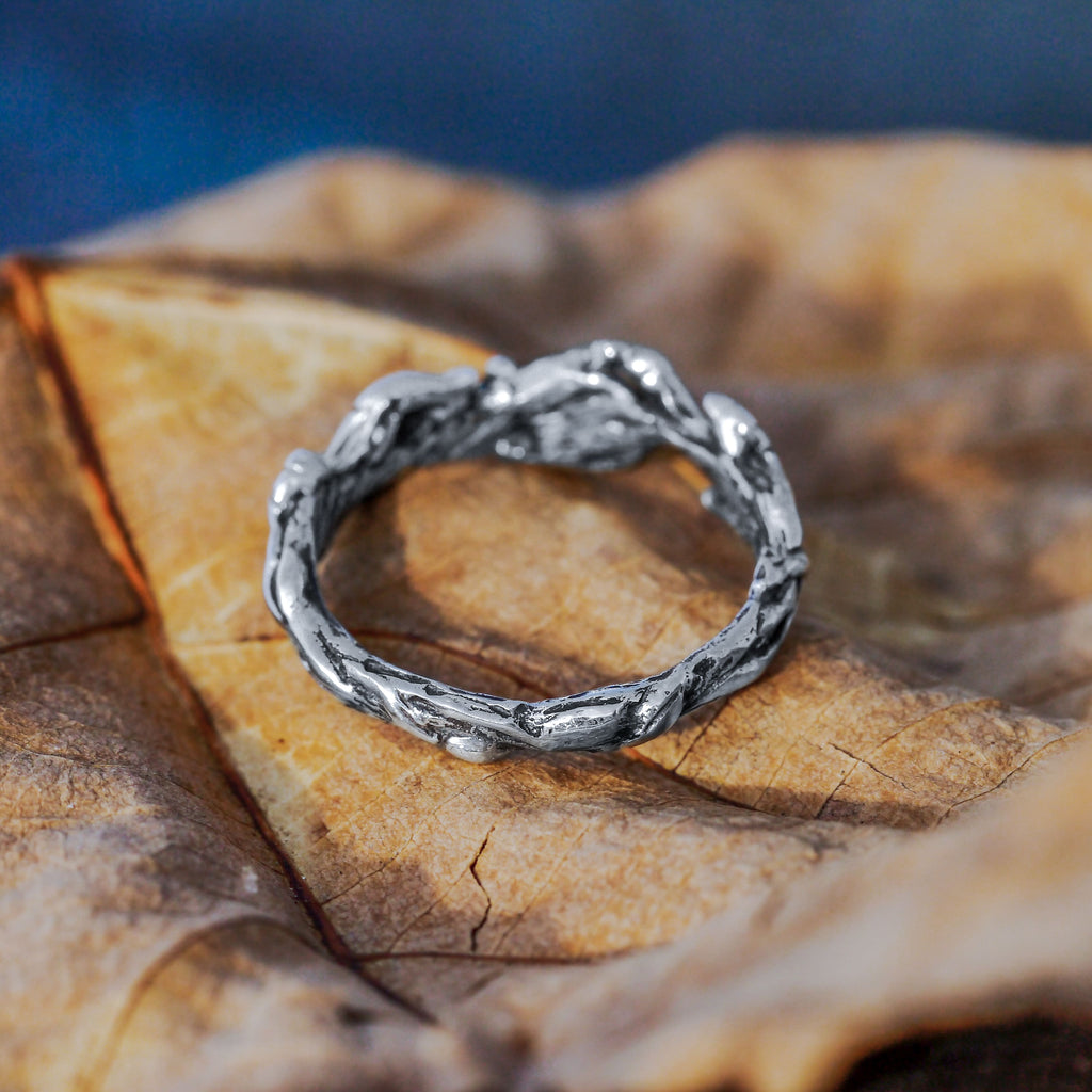 FLORAL RING WITH BOULDER FIRE OPAL "LIANE"