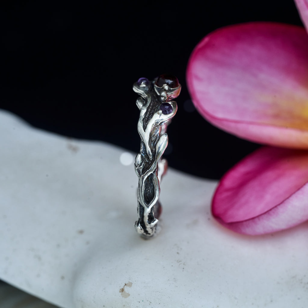 Pink Tourmaline Ring "Berry" with Iolites