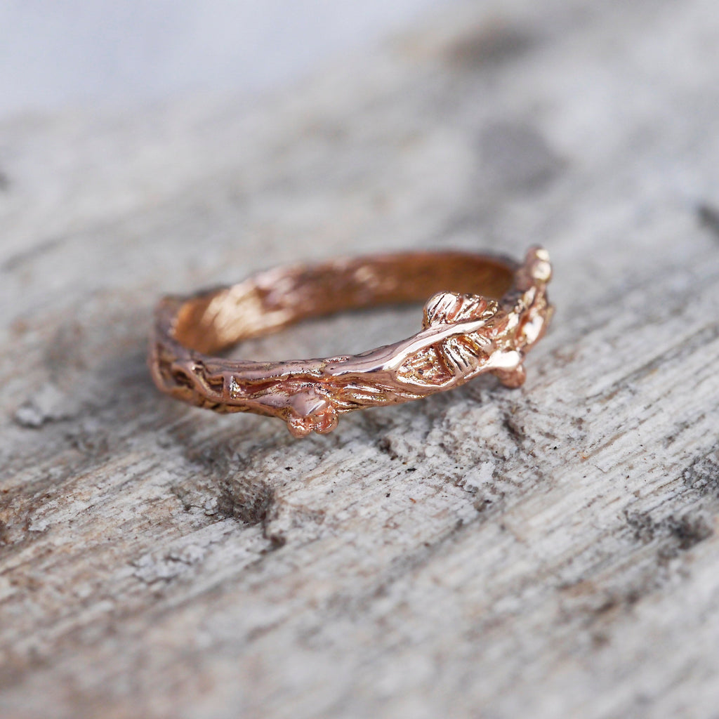 Twig Gold wedding band "Mio"