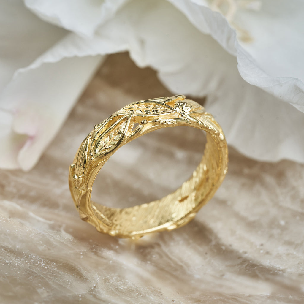 Solid Gold Men's Wedding Band Amadeo