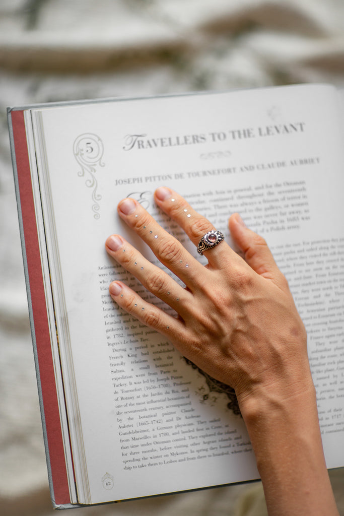 Celestial Sunstone ring "Skytale"