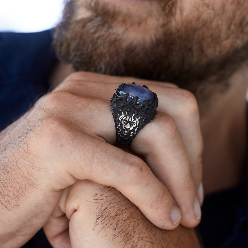 Kyanite ring  "Wise Lion" on hand