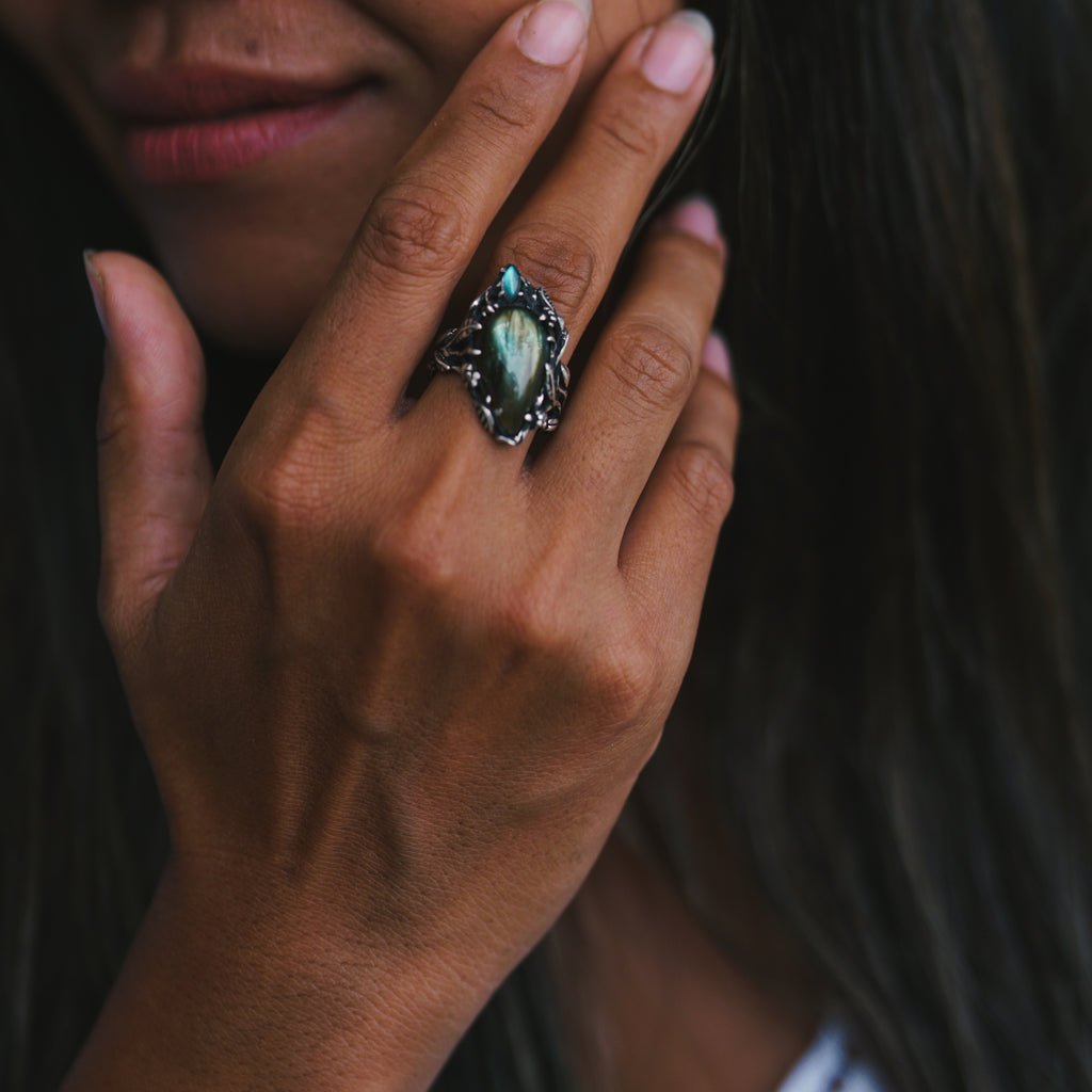 Labradorite Statement Ring Lucia