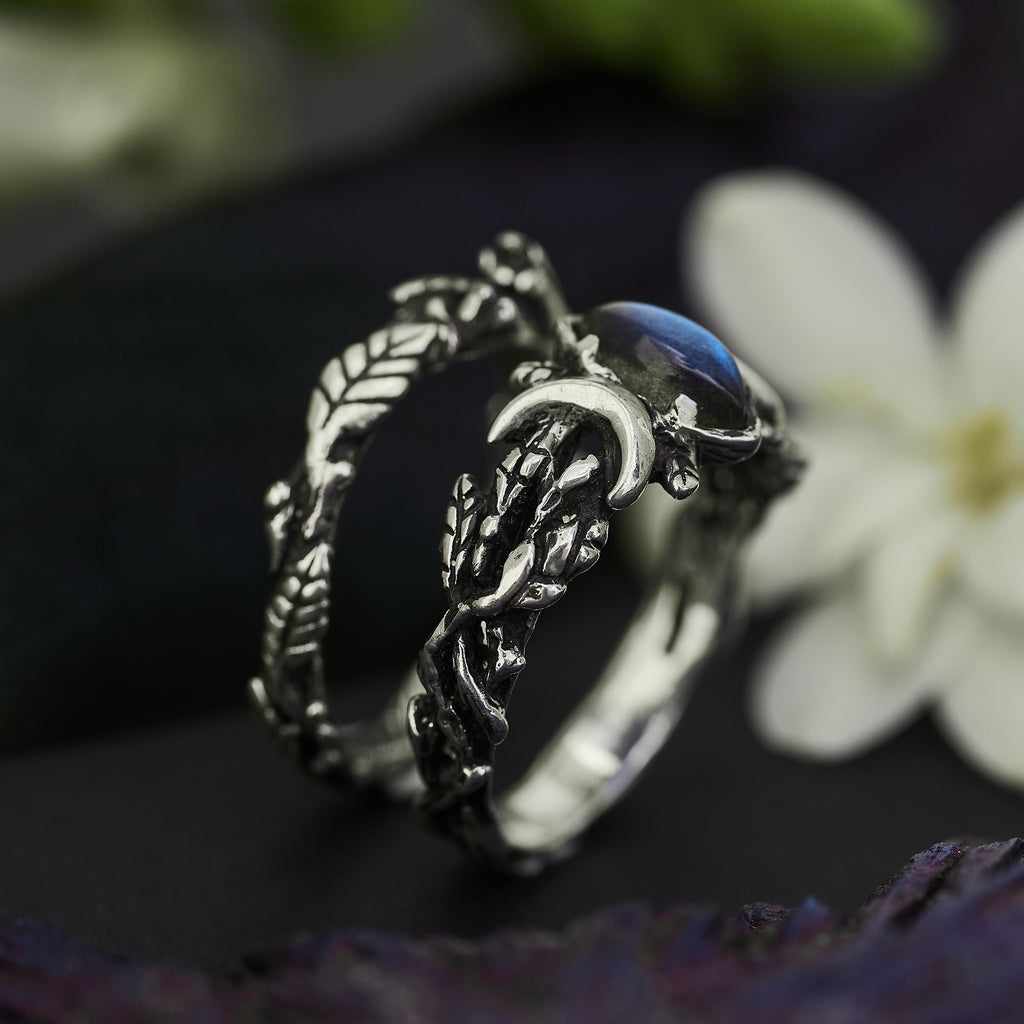 Labradorite Ring Set "Mona" by BlackTreeLab