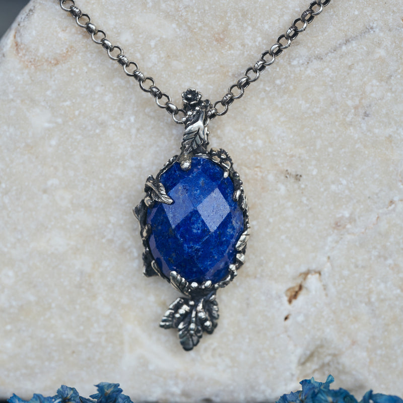 Lapis Lazuli pendant "Indigo" by BlackTreeLab