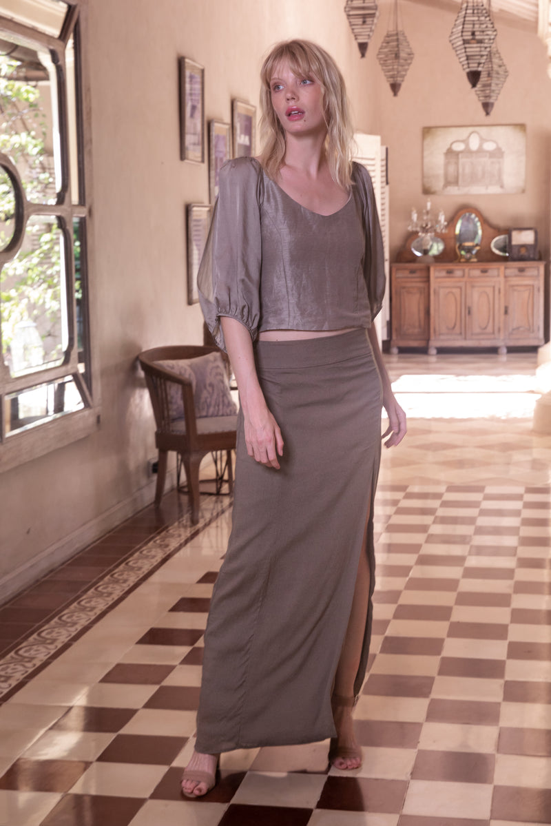 Long Thigh Split Viscose Skirt "Teya" in Taupe