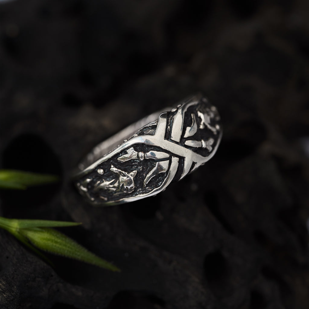 Men's wedding band "Wolf"