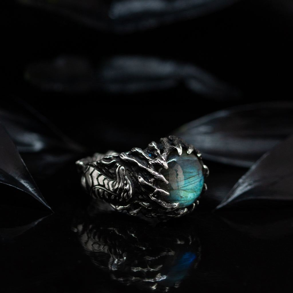 Men's Labradorite ring "Dragon" by BlackTreeLab