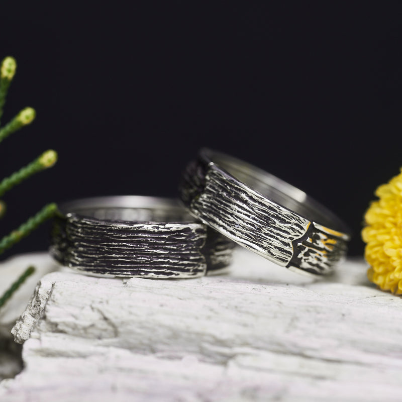 Set of male and female engagement rings "Moss"