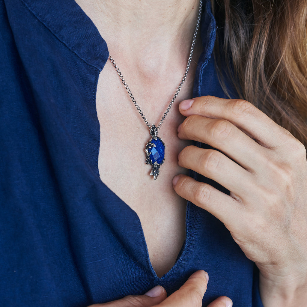 Lapis Lazuli Sterling Silver pendant "Indigo"