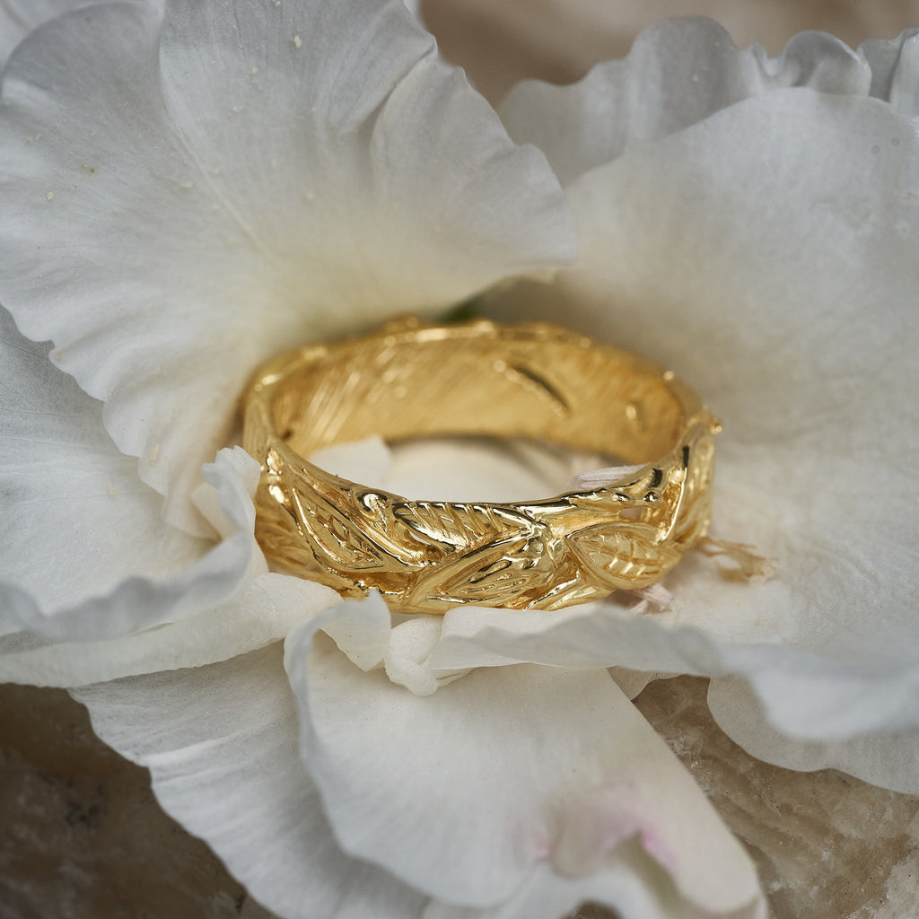 Gold Wedding Band  Amadeo