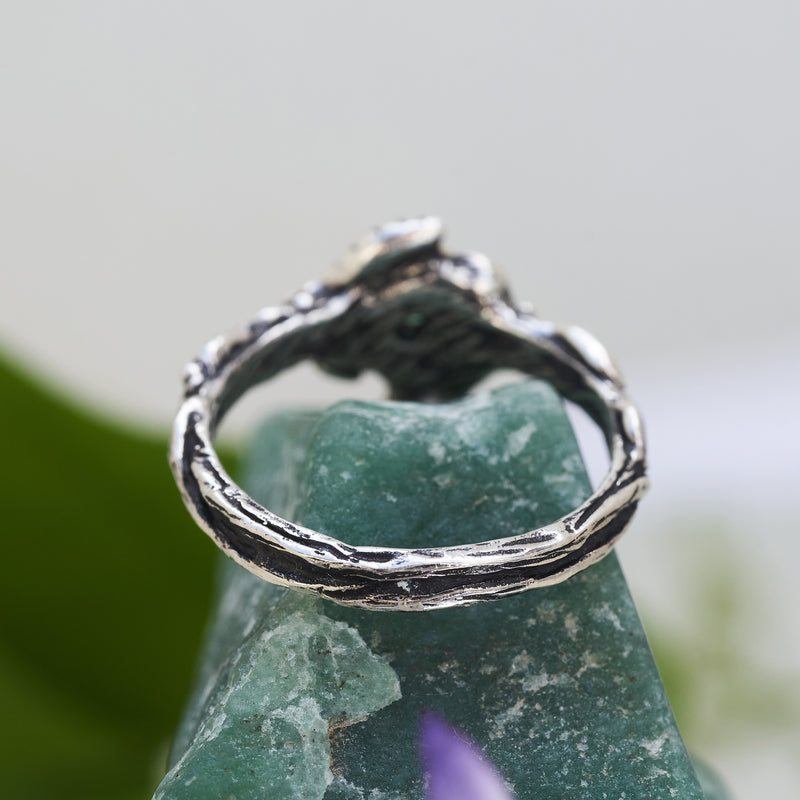 Sun and Silver Emerald ring "Sol" view from behind