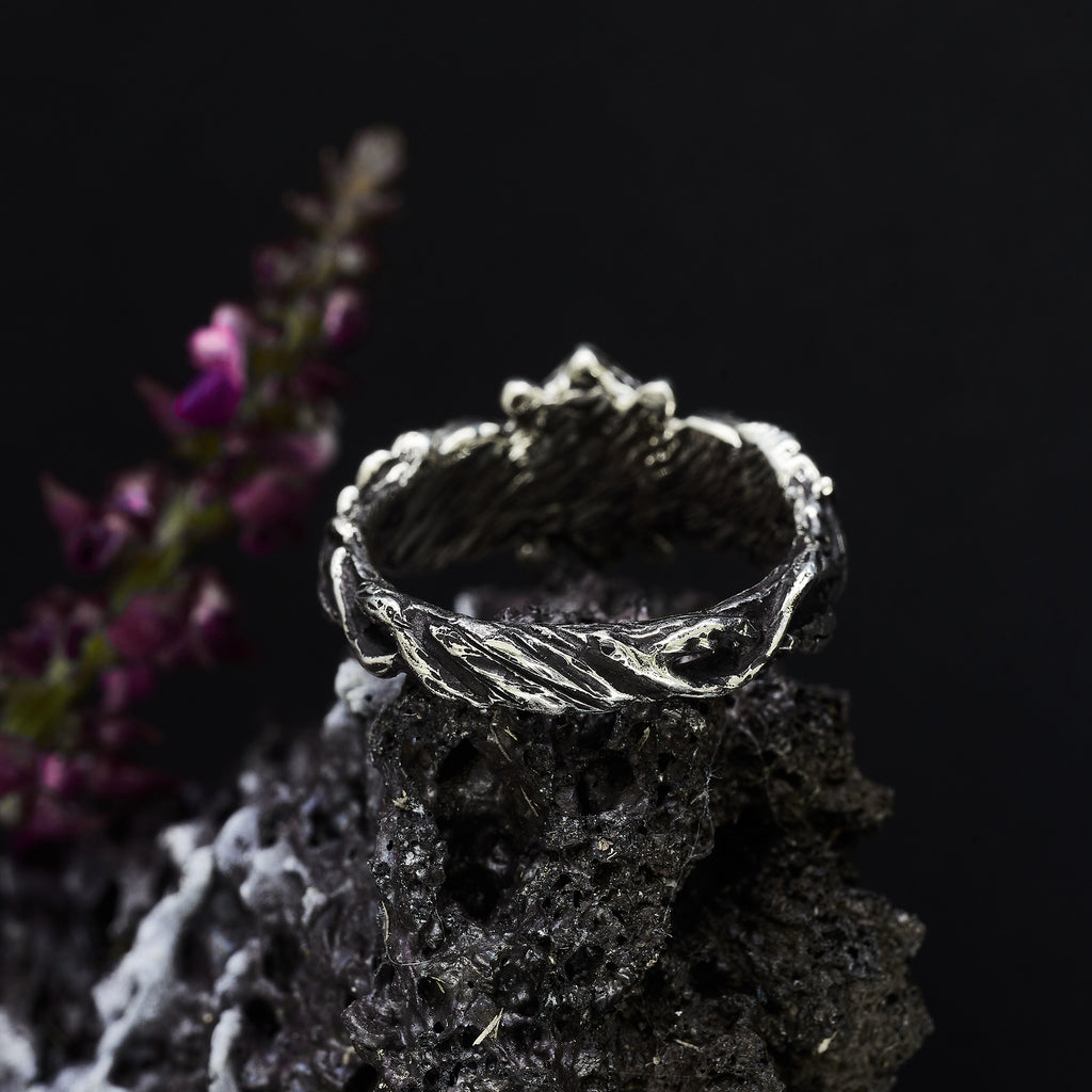 Men's Sterling Silver Wedding Band "Soma"