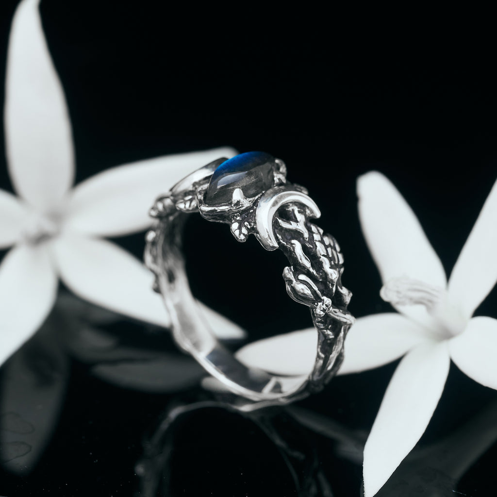 Triple Moon Sterling Silver Labradorite ring "Mona"