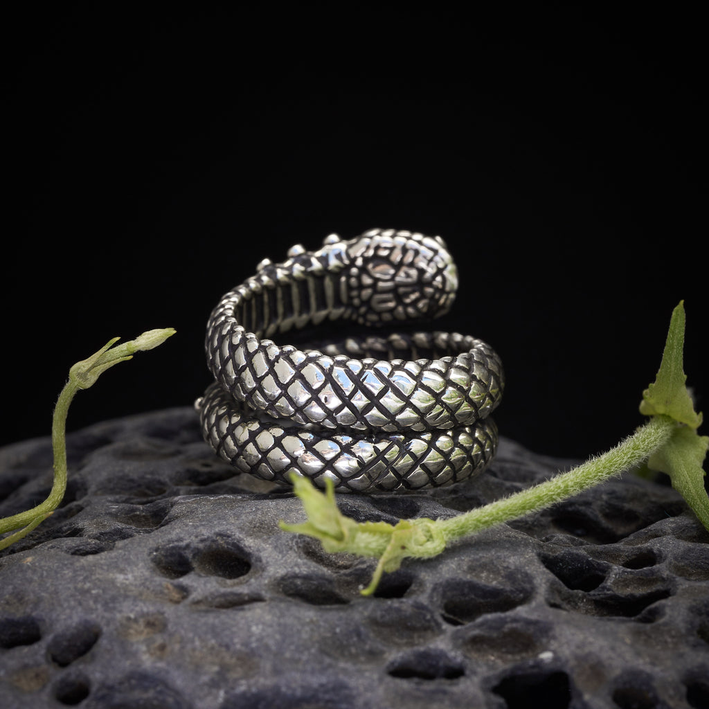 Snake Ring with Opal "Cosmosnake"