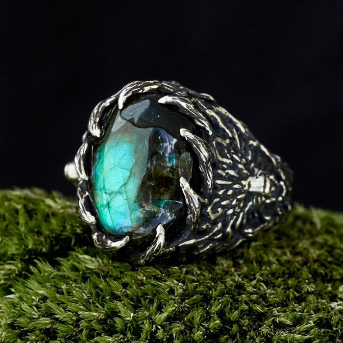 Labradorite Wolf ring