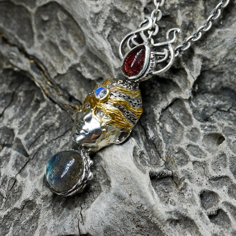 Labradorite Pendant "Perseida"