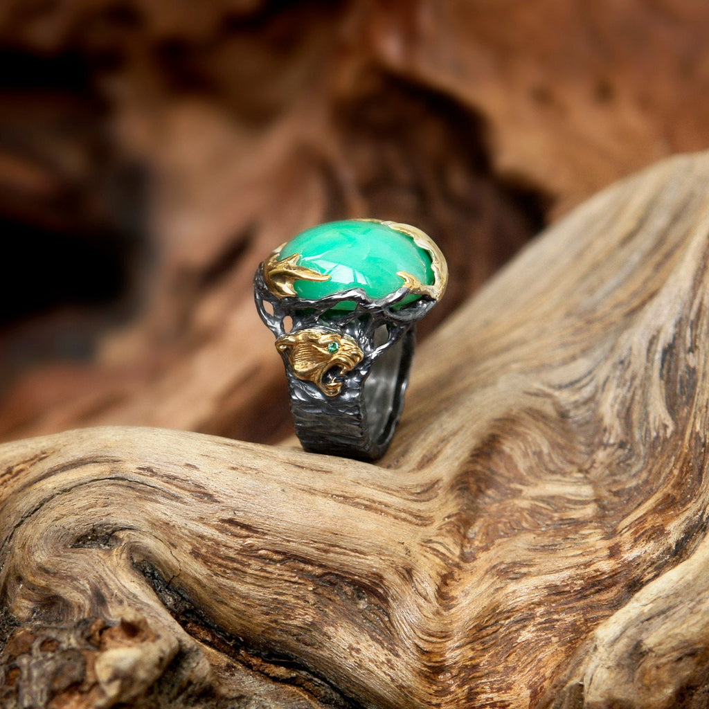 Chrysoprase ring wit Emeralds "Myanma"