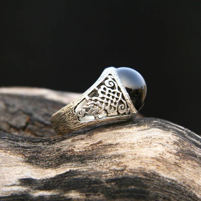 Indian Black Star Diopside Ring "Black Astra" - blacktreelab