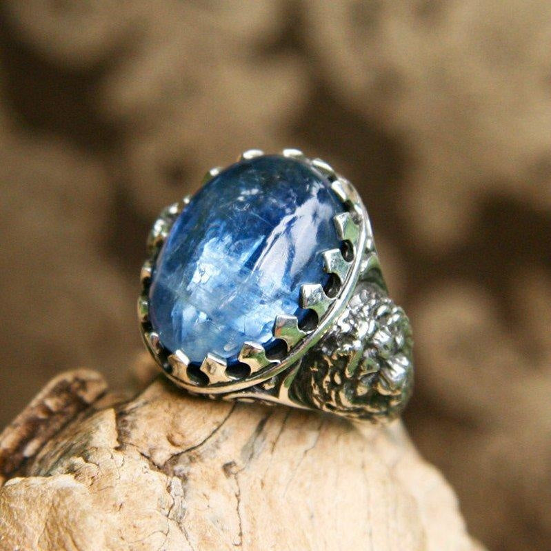 Men's Sterling Silver Kyanite ring "Majesty" - blacktreelab