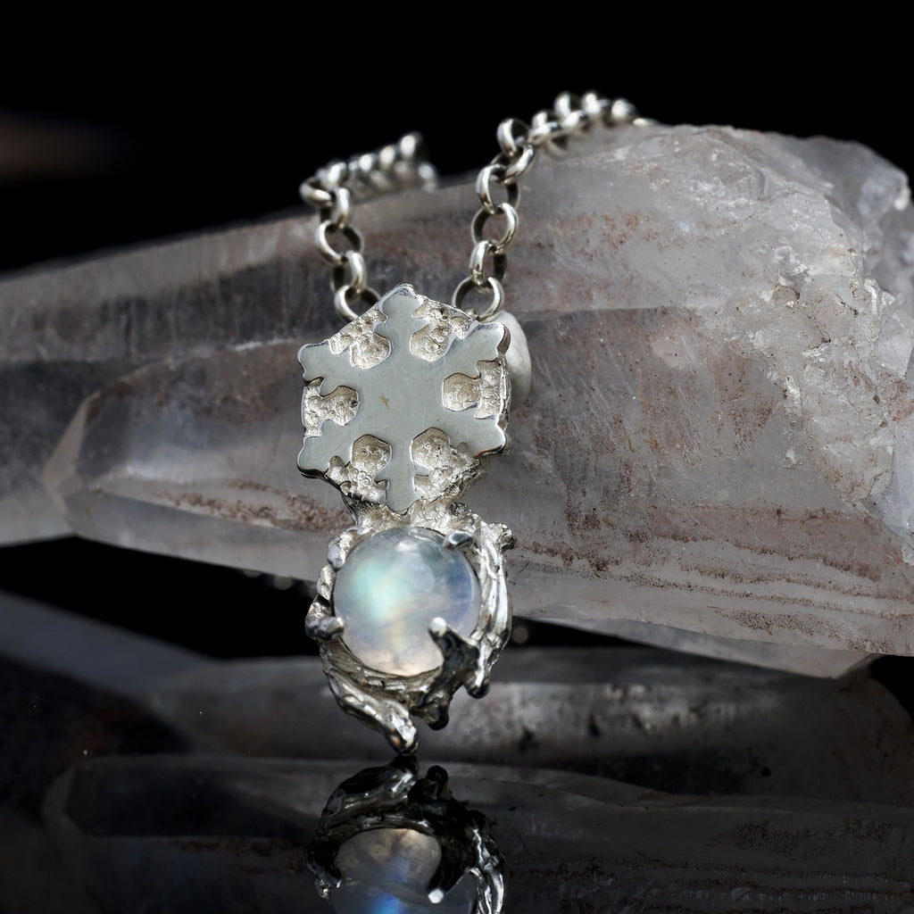 Silver Moonstone pendant "Snowflake"