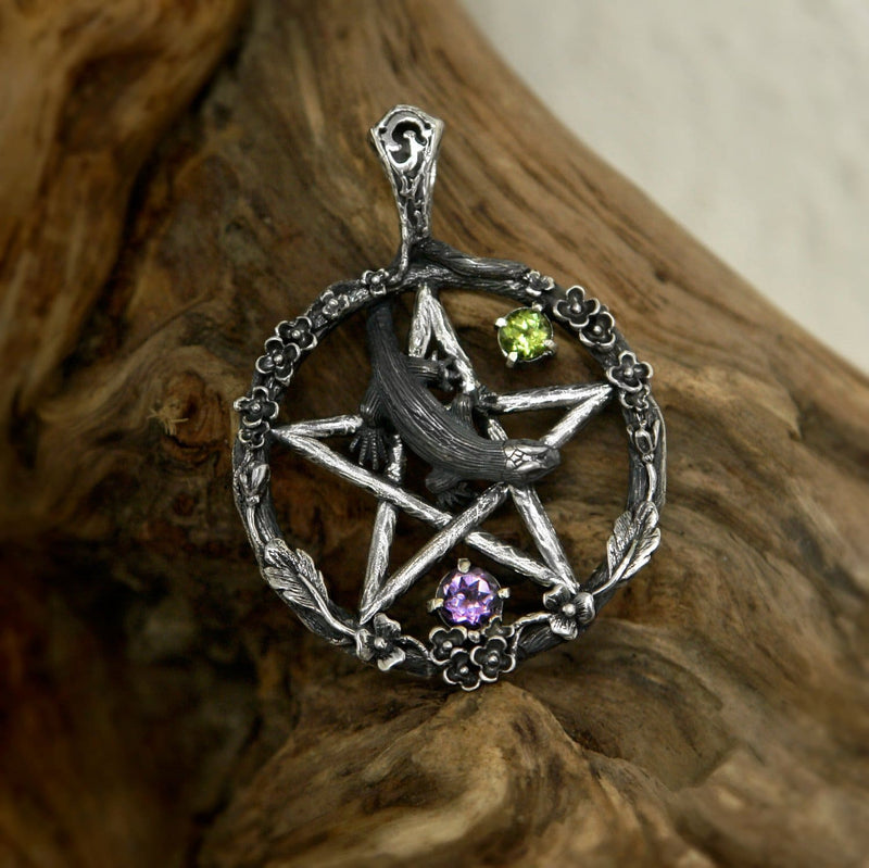 Pentagram Pendant "Pente Magna" with Amethyst and Chrysolite - blacktreelab