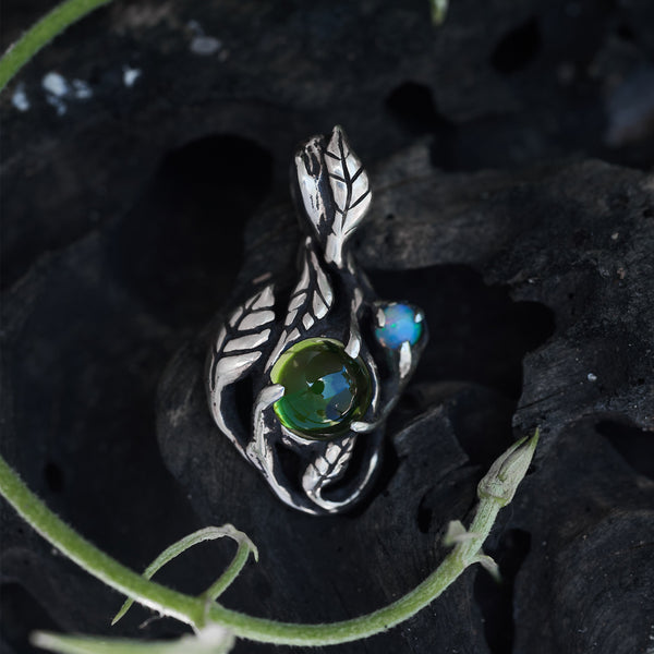 opal and peridot pendant "Angie"