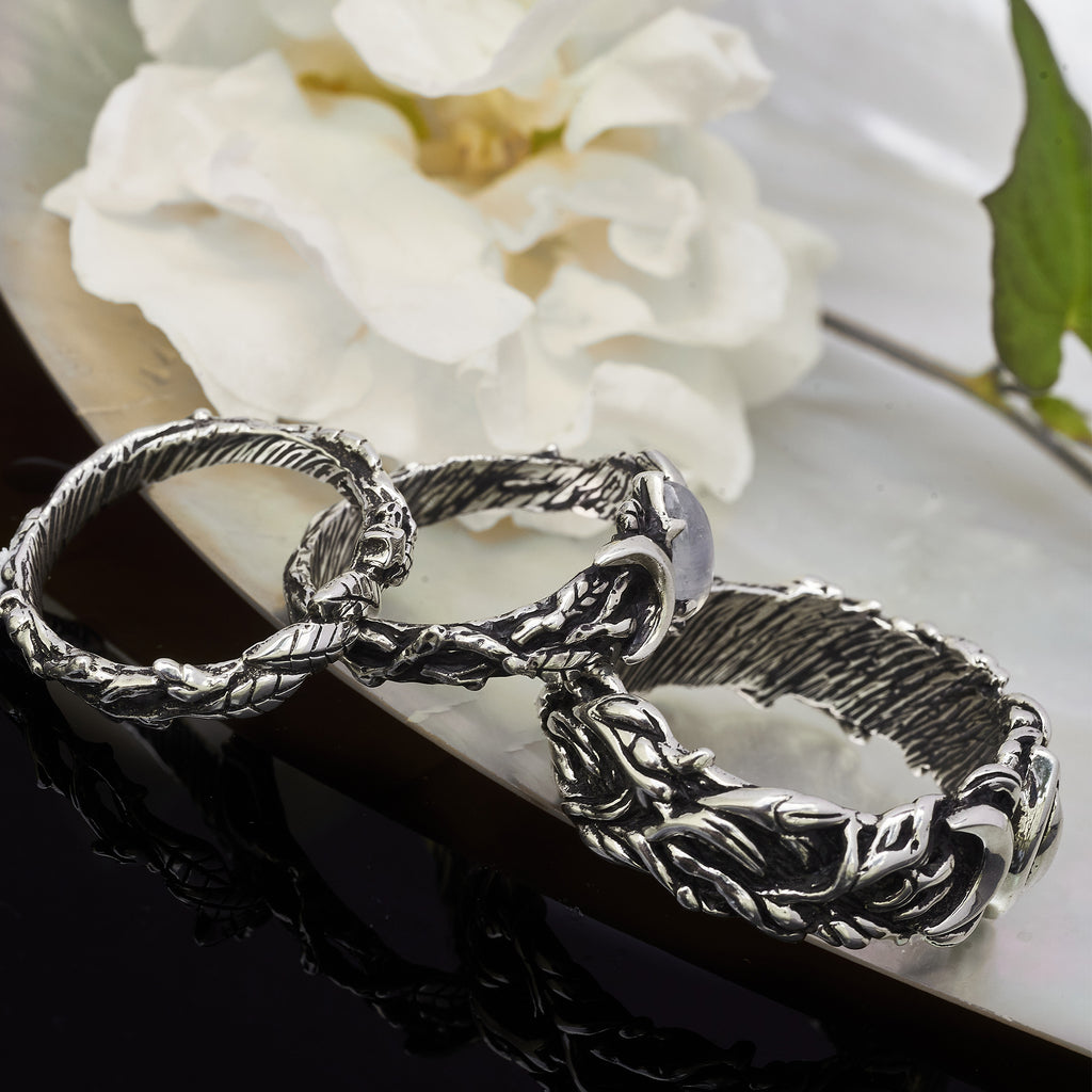 Wedding couple rings set "Soma" by BlackTreeLab