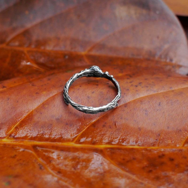 Sterling Silver Garnet Ring "Dew" - blacktreelab