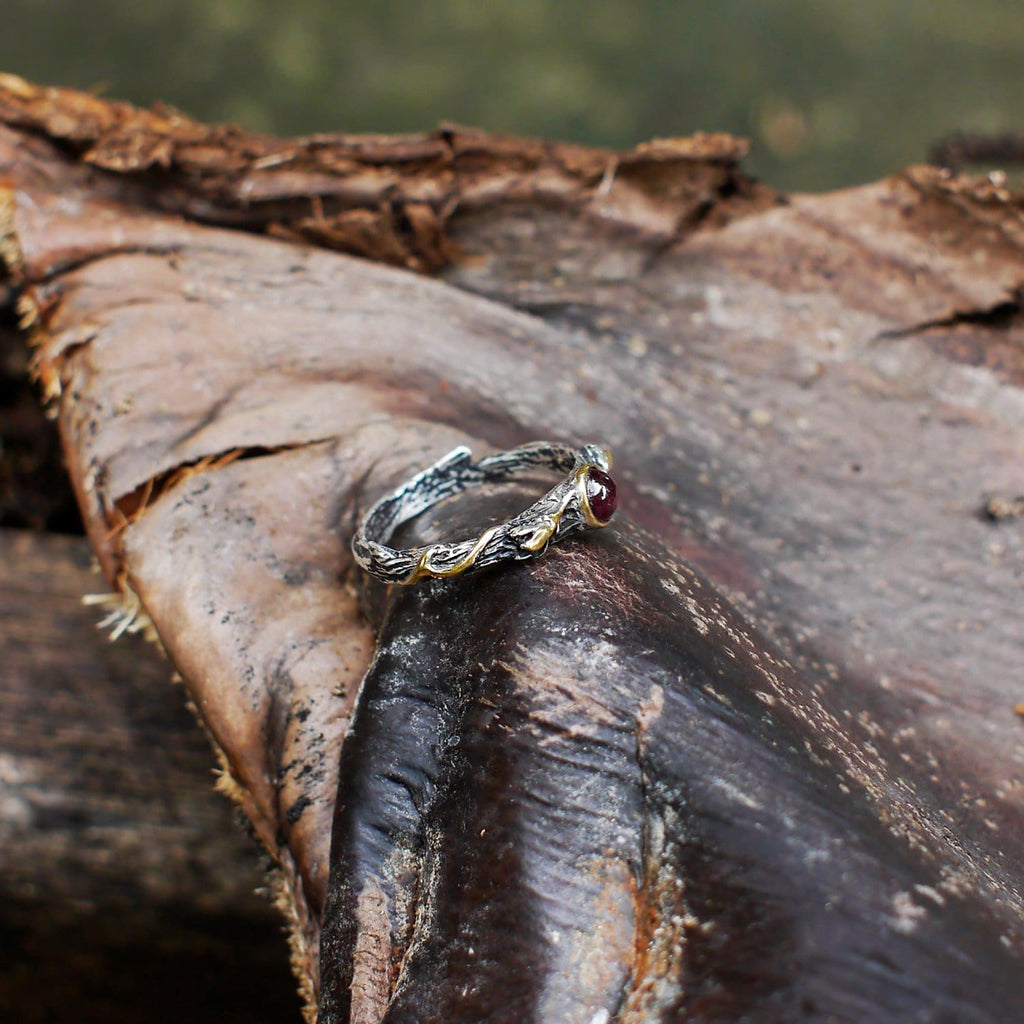 Sterling Silver Garnet Ring "Emmy" - blacktreelab