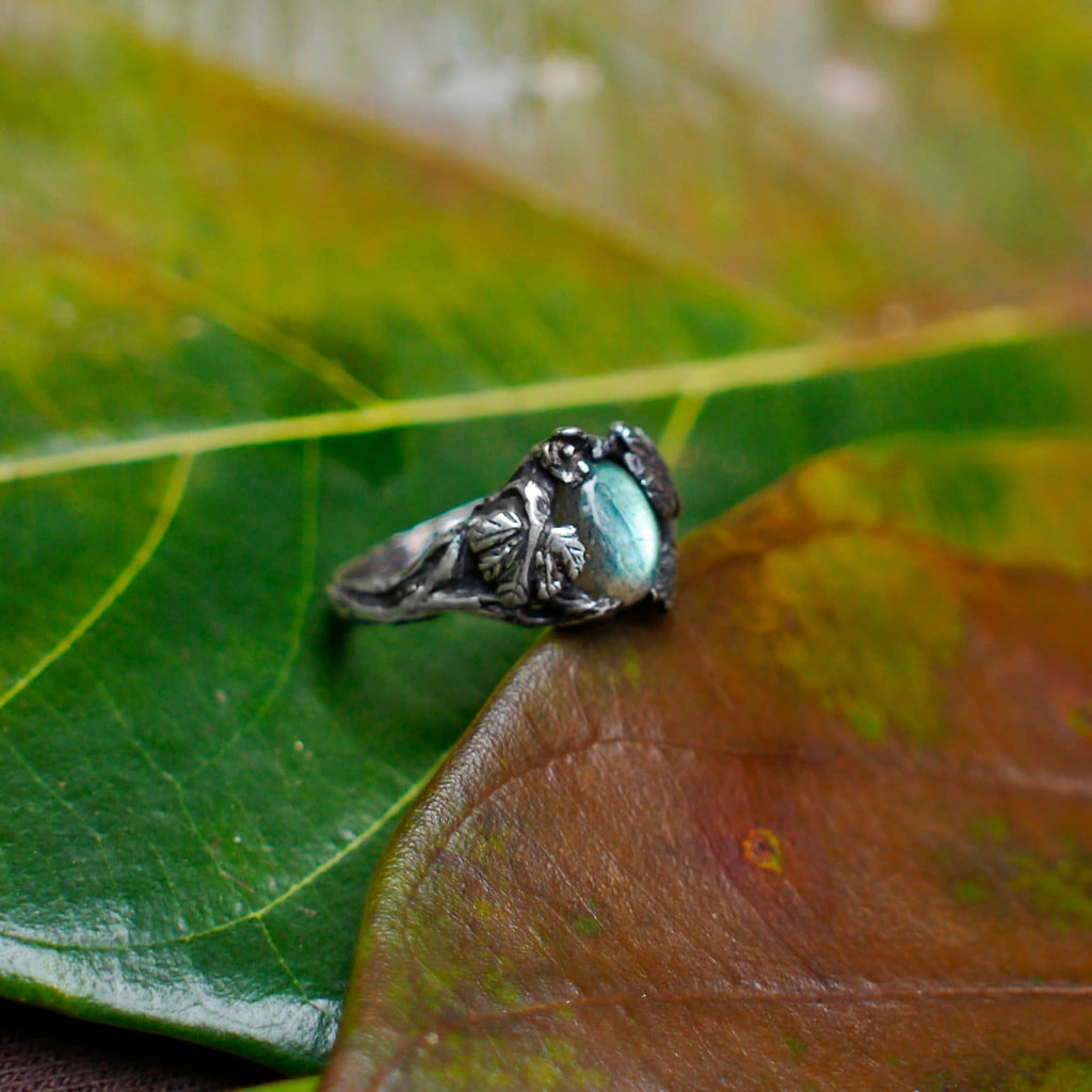 Sterling Silver Labradorite Ring "Daisy" - blacktreelab