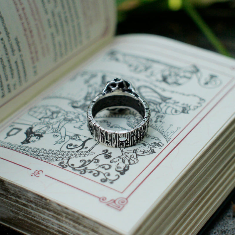 Sterling Silver Labradorite ring "Rukmini" with 4 diamonds - blacktreelab