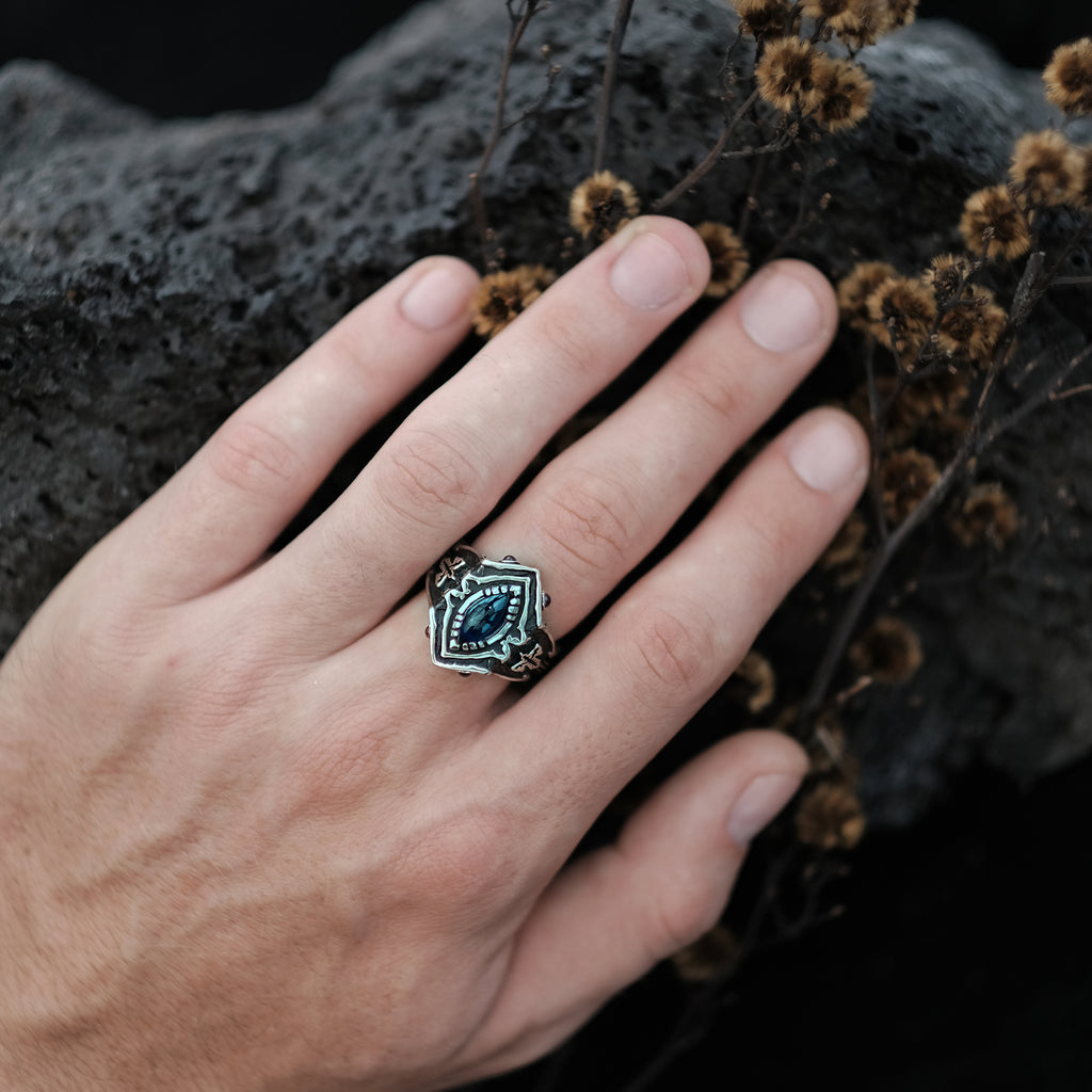 Statement Gemstone Ring Night Bird on hand